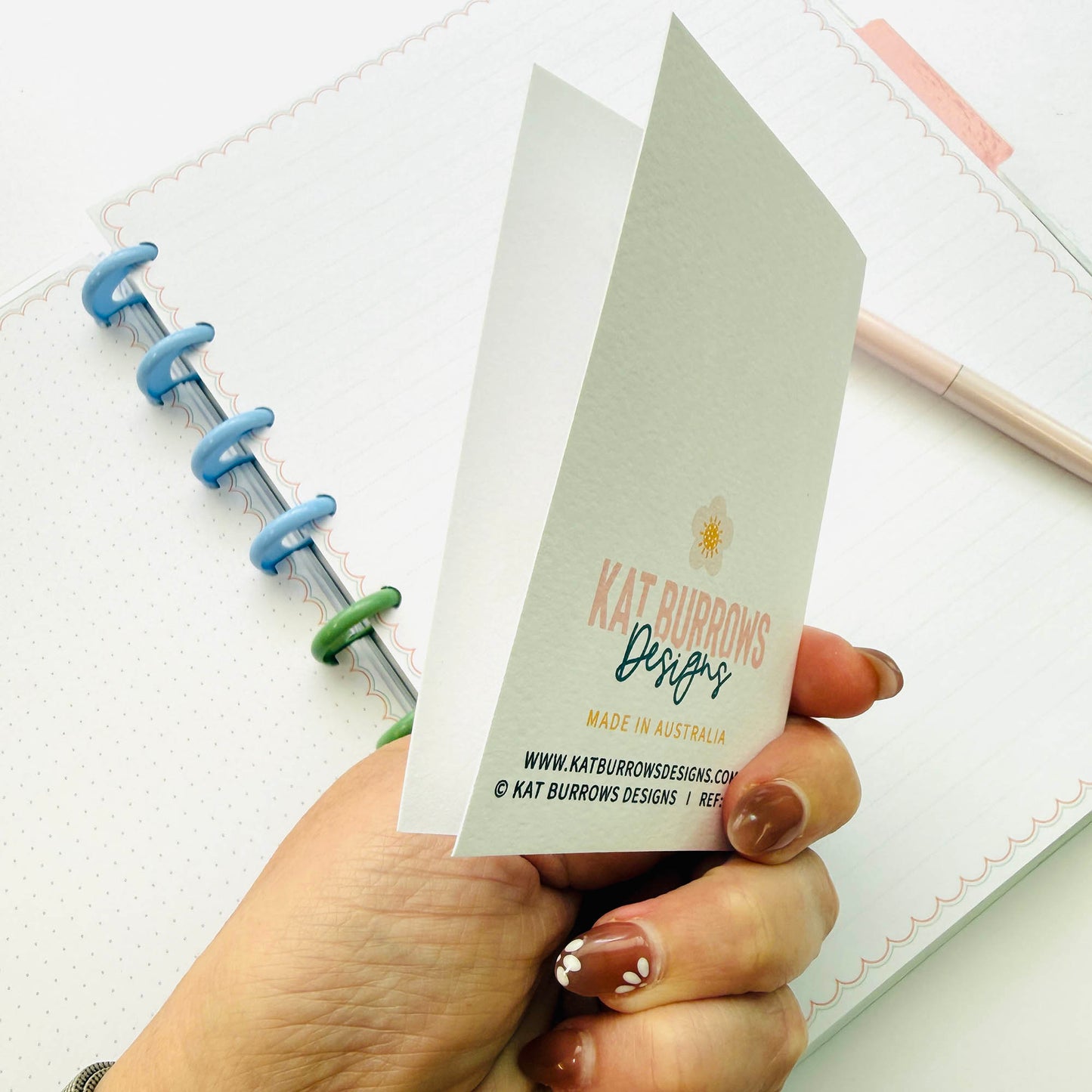 Single (1): MINI Card: Vase of Flowers