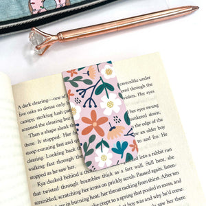 Magnetic Bookmark: Florals on Pink