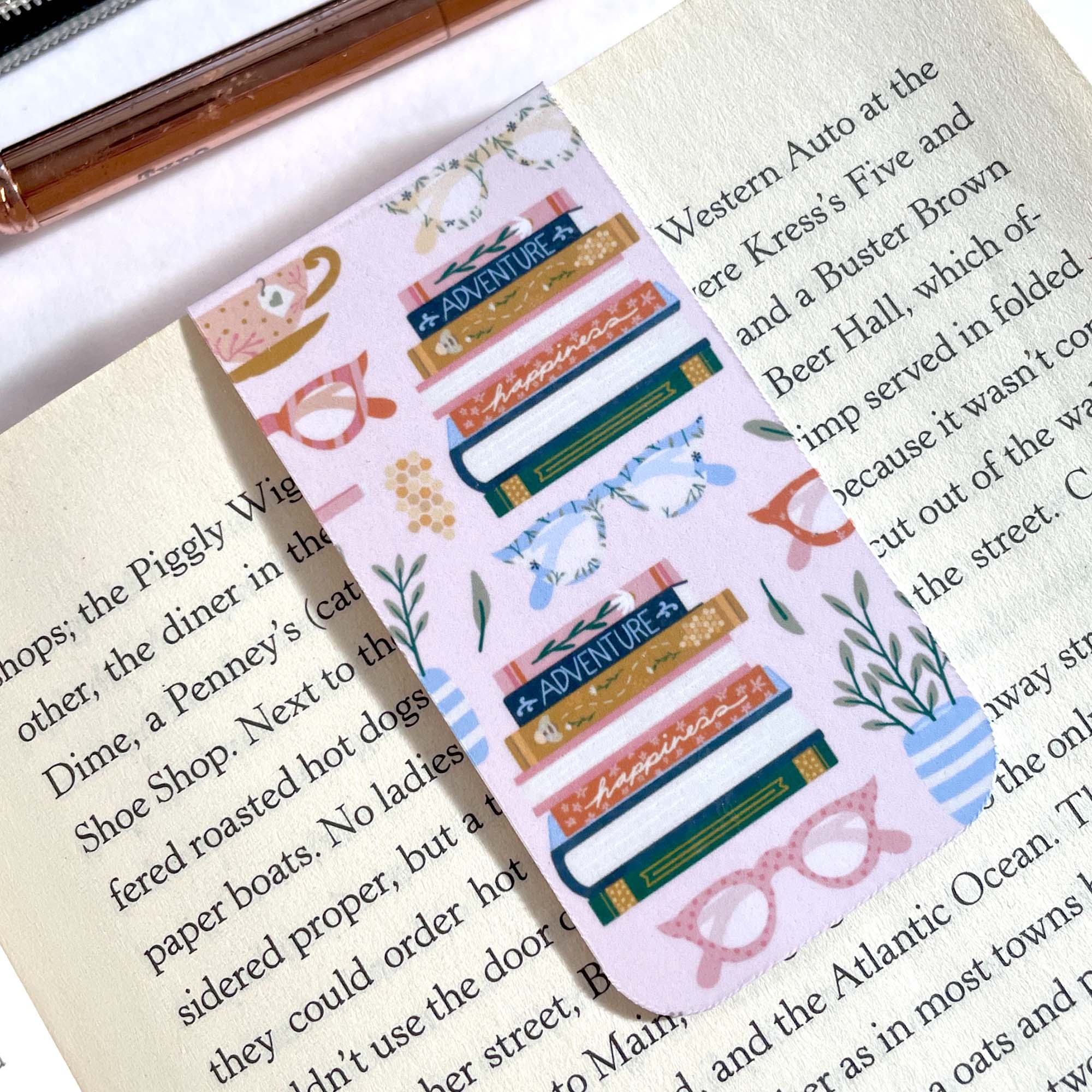 Magnetic Bookmark: Bookish on Pink